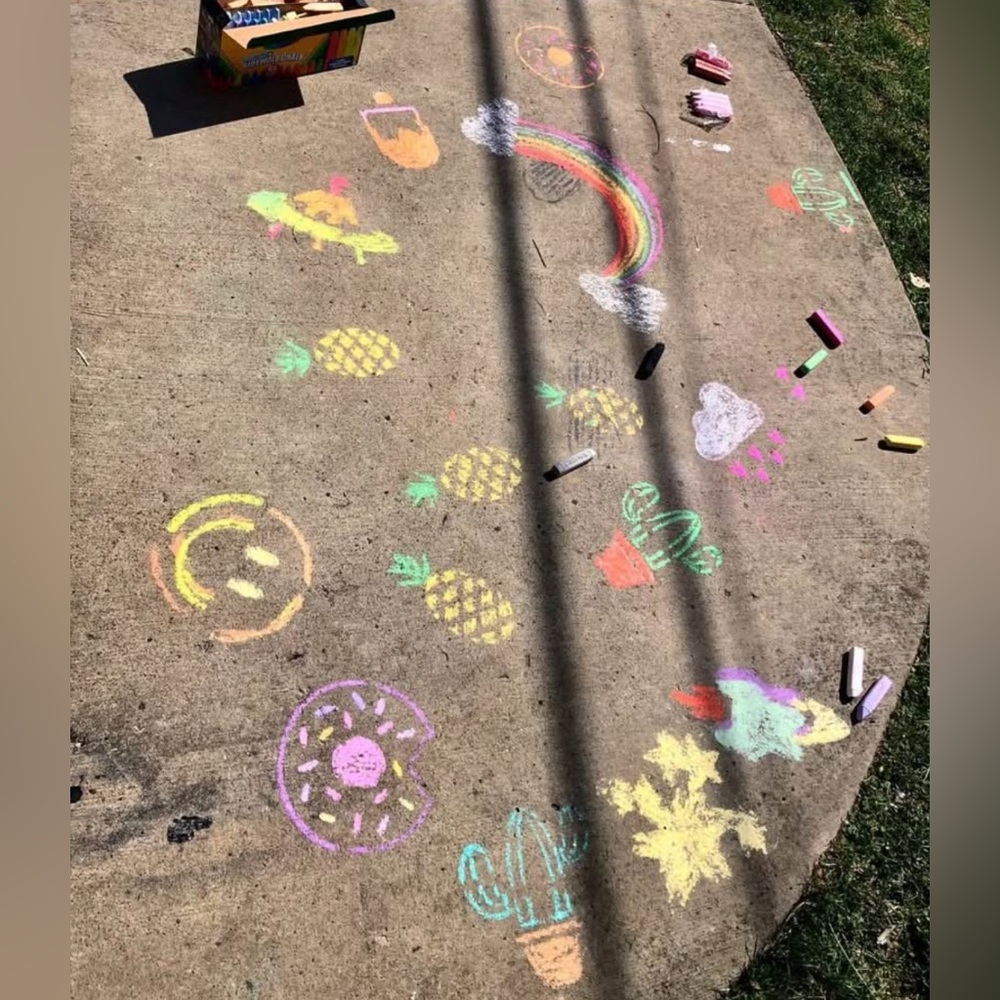Yoobi Reusable Chalk Stencils 🍩 🚀🌧️🛸🕶️🙂⭐️🌵🍍